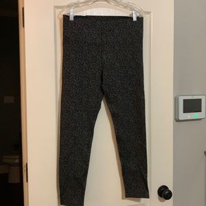 Lou & Grey Leopard print leggings